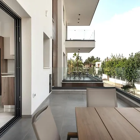 Phaedrus Living Opalia Residences Ruby *
